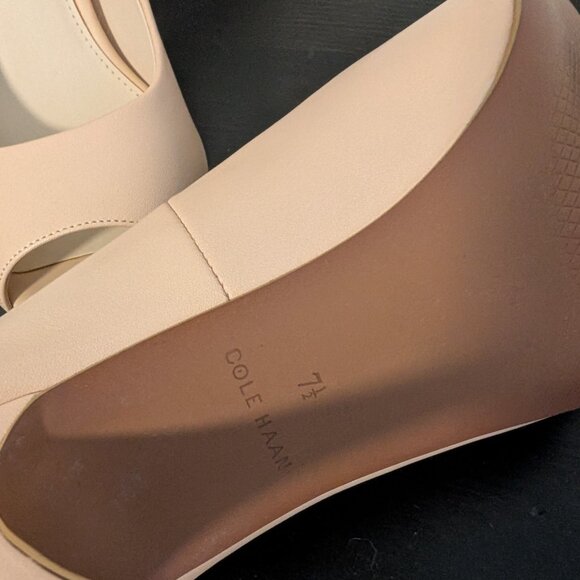 Cream Cole Haan Peep-Toed Heels, Size 7.5 - Picture 5 of 8